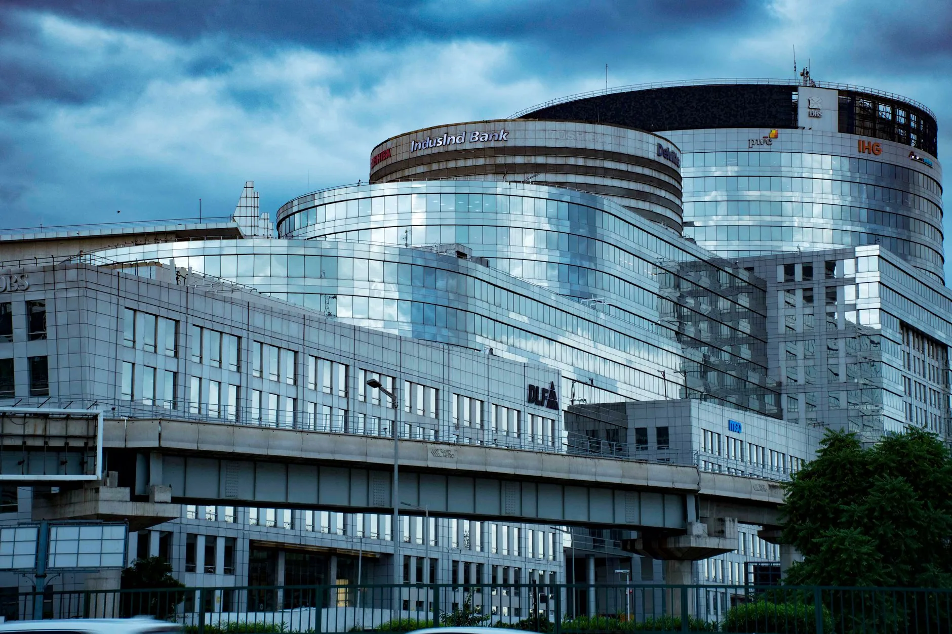 Aluminum Facades for Banks